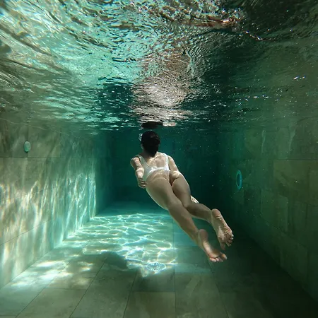 アパート Loft Con Piscina Climatizada De Agua Salada Y Parking En El Centro De フィゲラス
