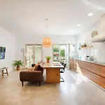 Apartment Loft Piscina Climatizada, Cine Y Parking Figueres (Girona)